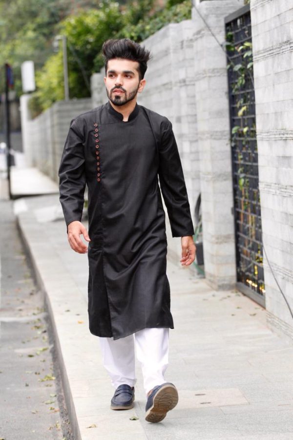 Jompers Men Black Solid Kurta with Churidar Fashion