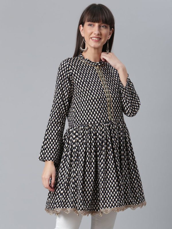 Ahalyaa Black & White Printed Tunic Online Hot Sale