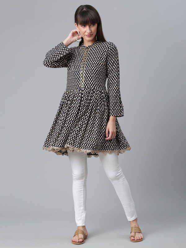 Ahalyaa Black & White Printed Tunic Online Hot Sale